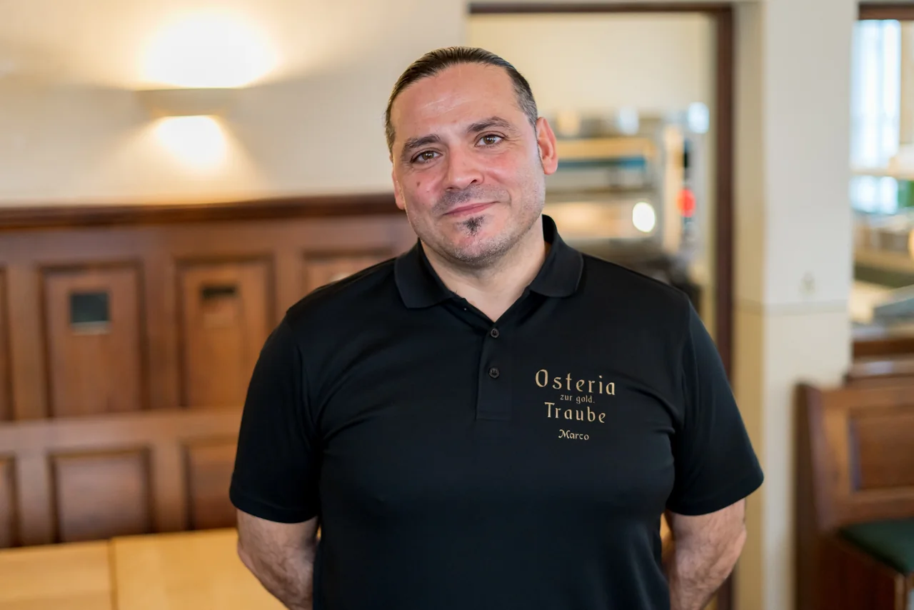 Marco Castaldo, Inhaber der Osteria zur goldenen Traube, im Restaurant